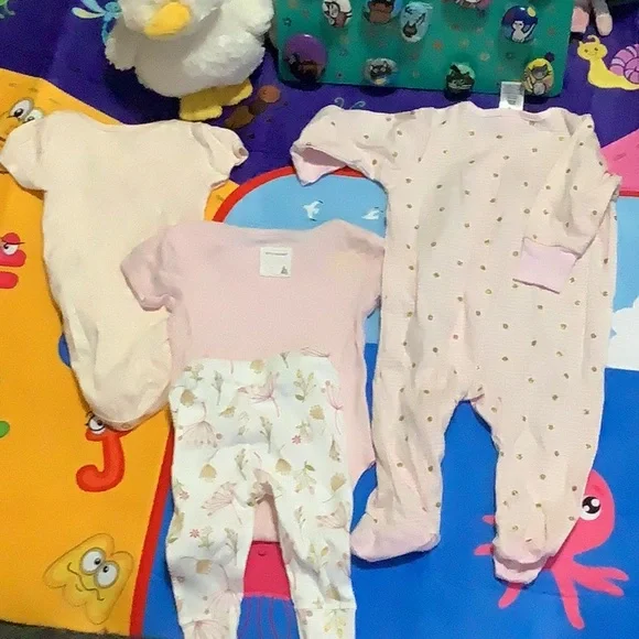 Cloud Island Pink and Cream Bodysuit and Pajama Set - Picture 6 of 6